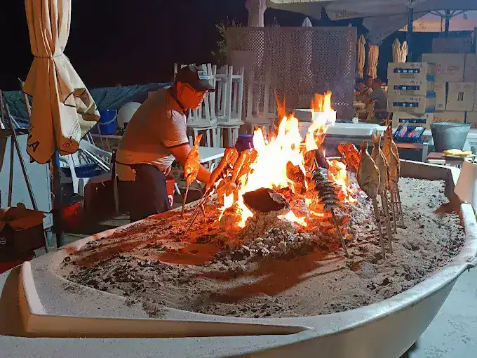 Chiringuito DMaruja Puerto Rey Costa de Almeria Restaurantes restos restaurant Pulpi.eu bbq grill
