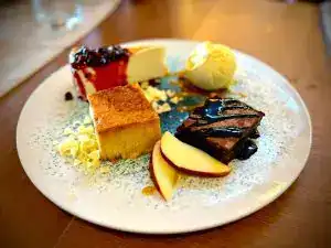 Marau-beach-Vera-playa-Puerto-del-Rey-Costa-de-Almeria-Restaurantes-restos-restaurant-Pulpi-postress