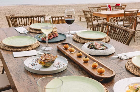 Kontiki mojacar costa de almeria restos restaurants restaurantes tabla