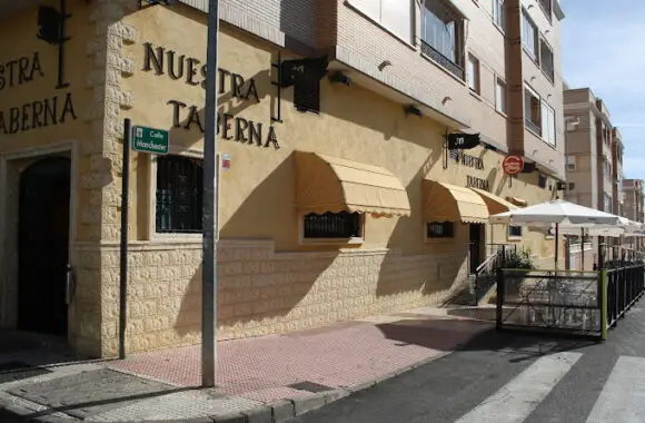 Nuestra Taberna street