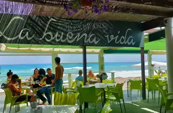 chiringuito El Cid Mojacar bar restos restaurante Costa de Almeria Playa fiesta mare