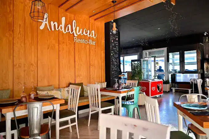 Andalucia resto bar Garrucha Costa de Almeria restos restaurants restaurantes interior