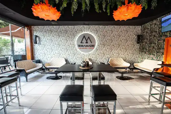 Tierra Madre Aguadulce Costa de Almeria www.pulpi .eu restos restaurantes resto