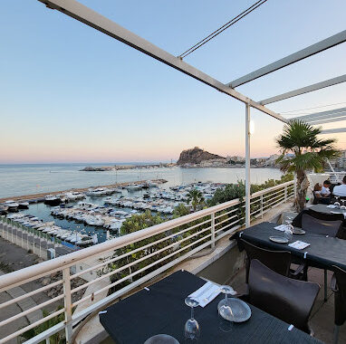 Cafeteria Nautico Restaurant Aguilas Costa de Almeria Restaurante terraza port