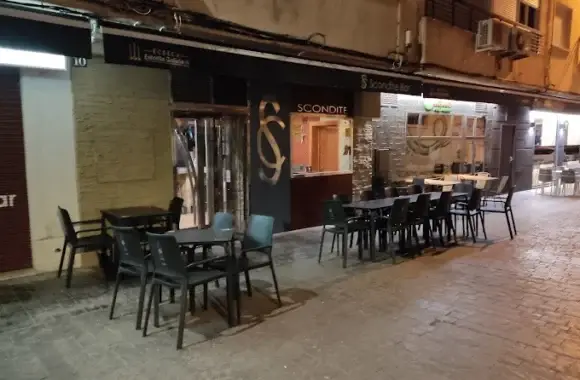 Scondite Bar Costa de Almeria street