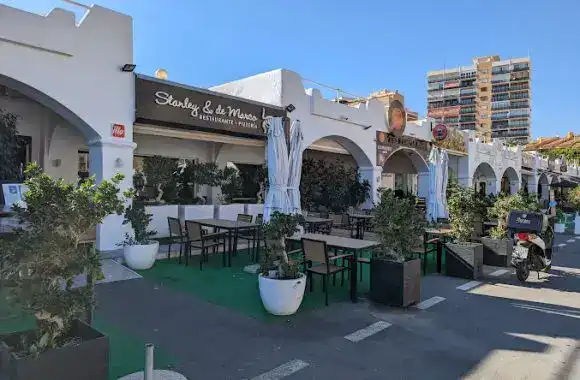 Puerto Aquadulce Costa de Almeria – restos – www.pulpi .eu restos restaurante resto street