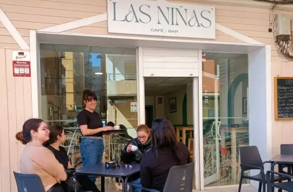 Las Ninas Costa de Almeria Restos restaurante Cafe bar