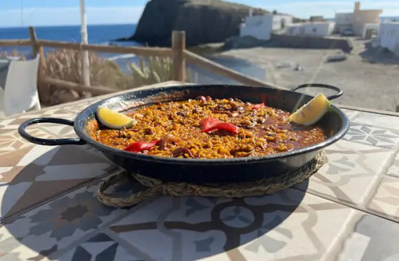 La Ola Isleta del Moro Cabo de Gata Nijar Restos Restaurantes Paela