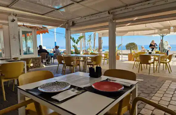 Los Barquicos Costa de Almeria Restaurantes restos restaurants Andalousie terraza
