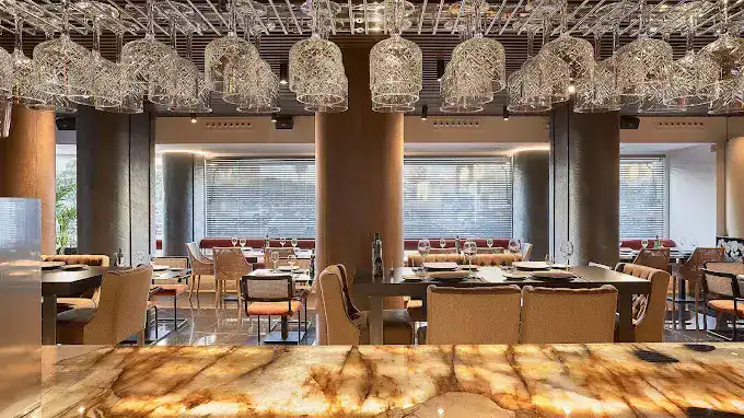 Lhumus Roquetas Costa de Almeria restos restaurants restaurantes terraza