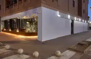 Lhumus-Roquetas_de_Mar-Costa_de_Almeria-restos-restaurants-restaurantes-exterior