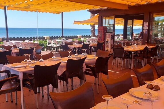 chiringuito El Perichan Costa de Almeria San Juan de Los Terreros restos restaurants restaurante intrada