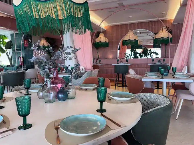 Galua Aguilas Costa Calida Murcia restos restaurantes salle