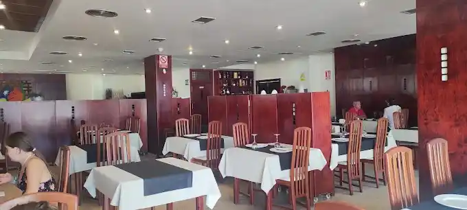 La Chara Isla Plana Costa de Almeria restos restaurantes salle