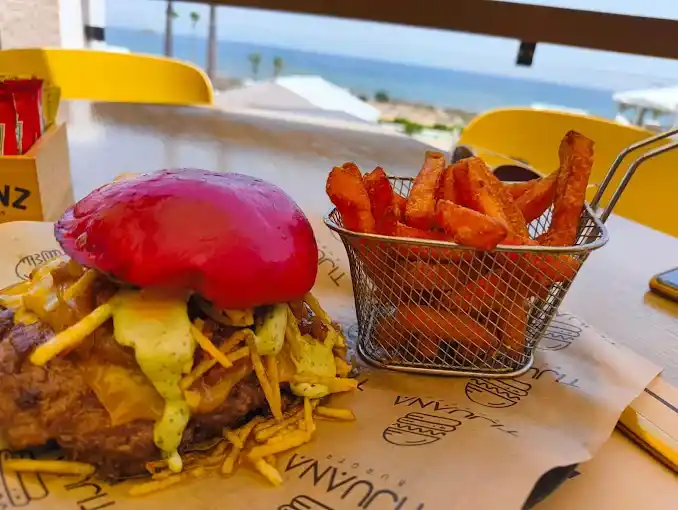 Tijuana Mar de Pulpi Terreros Costa de Almeria restos restaurantes smash