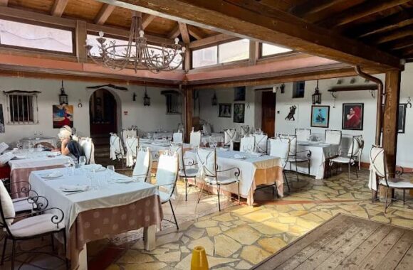 La Herradura Alicante Costa de Almeria restos restaurantes patio