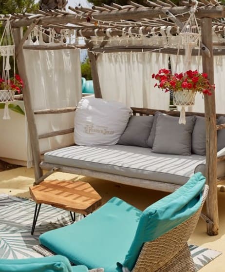 Amantes de Moraira Alicante restos Lounge
