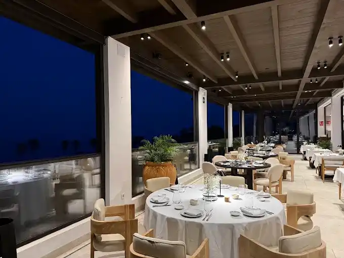 Arcilla Mojacar Costa de Almeria restos restaurantes night