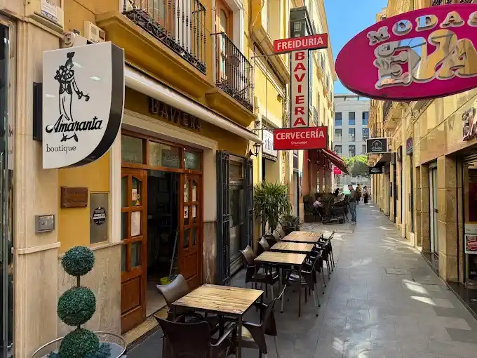 Baviera Almeria restos restaurantes street