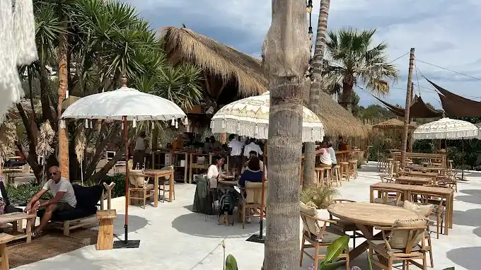 Lulu Beachclub Alicante restos restaurantes terraza