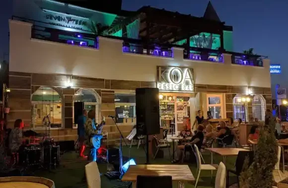 Koa resto barVera Costa de Almeria restos restaurantes concierto