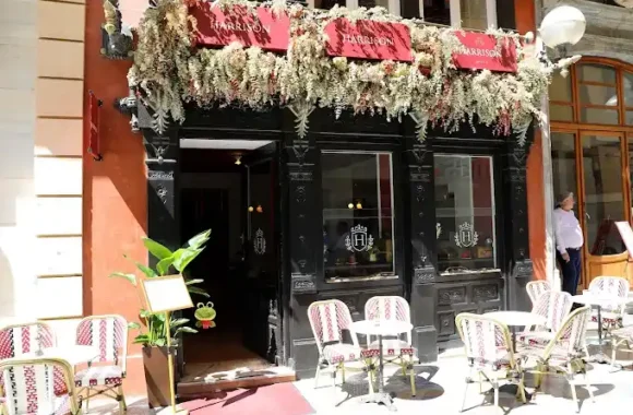 Harrison Grand Cafe Cartagena restos restaurantes street feet
