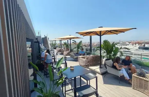 Sky Bar Novotel Valence restos restaurantes rooftop toit