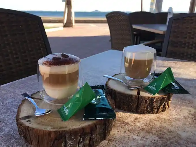Spinosa Beach Bar Los Alcazares restos restaurantes cocktails asia