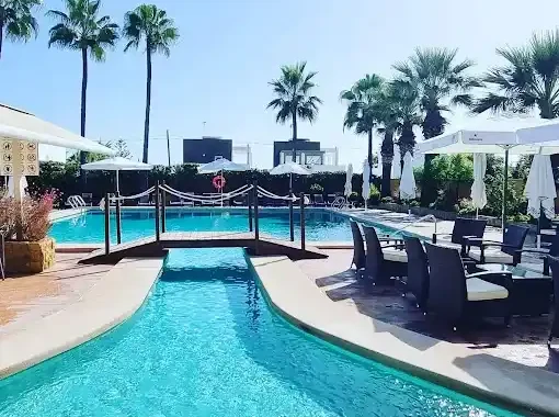 The Palms Beach Club Alicante Alicante restos restaurantes piscina