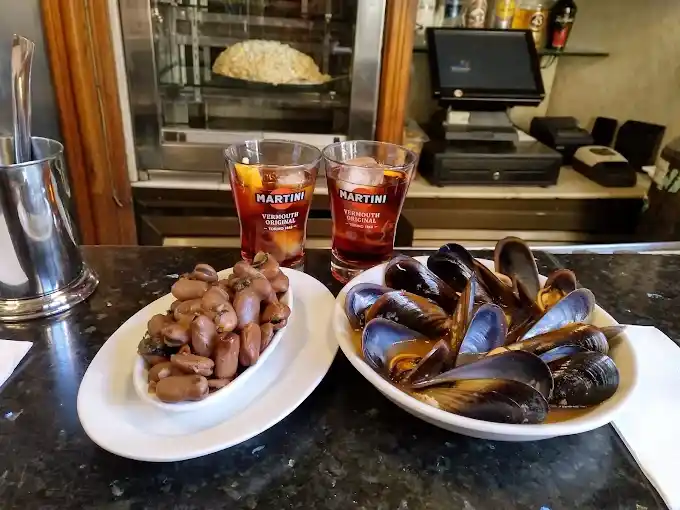 La Pilareta Valencia Sudeste de Espana restaurante restos mosselen moules bare