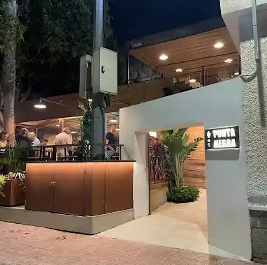 Punta Negra Aguilas costa calida Murcia restos restaurantes street