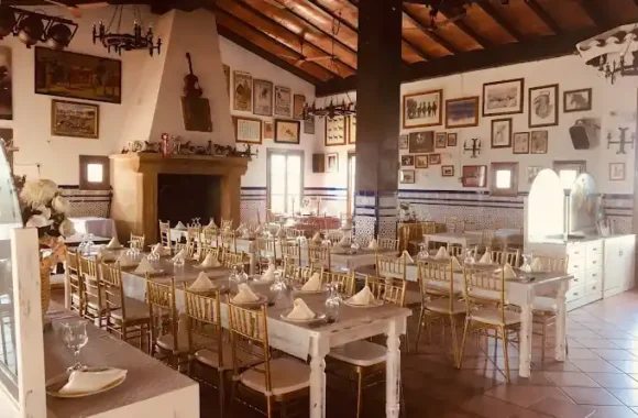 Villasalada Torrevieja Alicante restos restaurantes salle