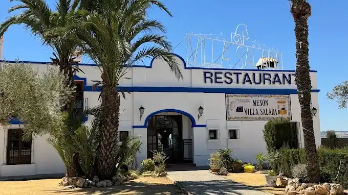 Villasalada Torrevieja Alicante restos restaurantes street