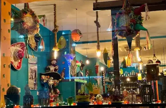 Mexi Mundo Torrevieja Sudeste de Espana restaurante restos DECOS